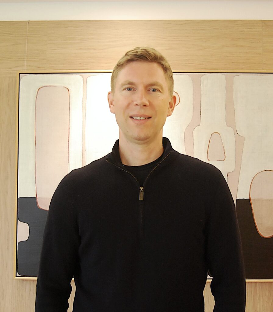 Zac Zavos Shearwater